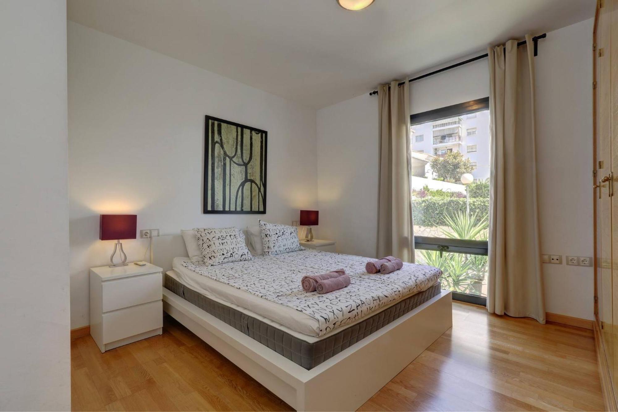 011 Bright And Spacious Villa With Private Pool เบนัลมาเดนา ภายนอก รูปภาพ