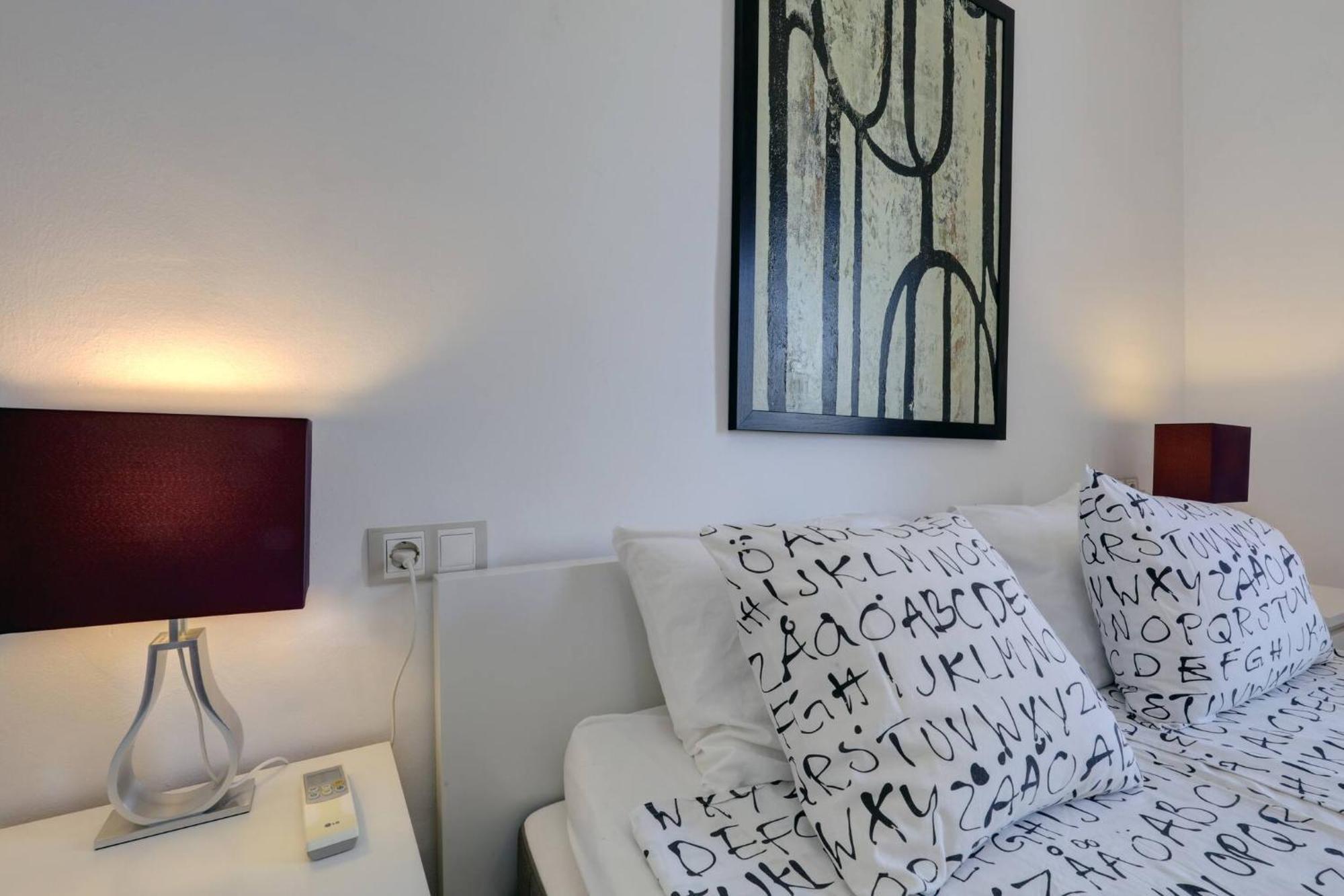 011 Bright And Spacious Villa With Private Pool เบนัลมาเดนา ภายนอก รูปภาพ
